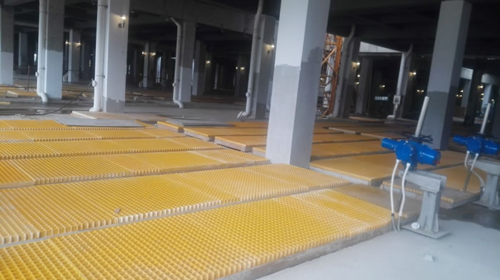 我司圆满完成了深圳南山污水处理厂玻璃钢生化池盖板安装工程(图2)